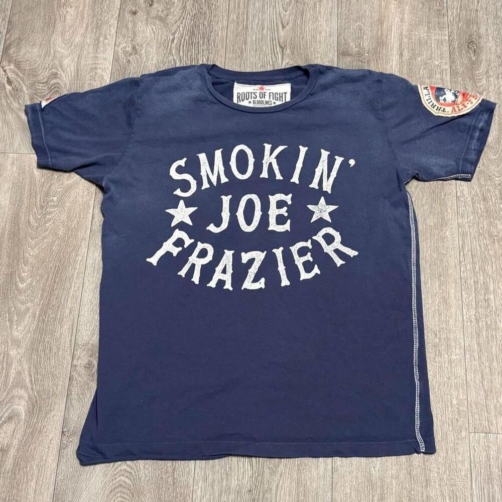 Roots Men's Navy and Blue T-shirt